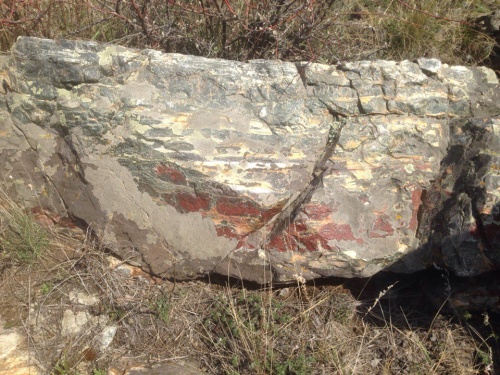 Гигантские зелёные валуны для ландшафтного дизайна весом более 5 тонн купить в Ялте