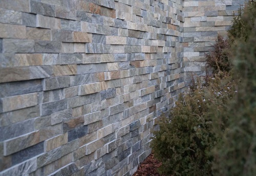 Плитка пилёная златолит Уральский для фасада купить в Ялте