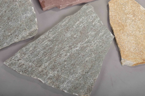 Плитняк златолит Уральский  для фасада купить в Ялте